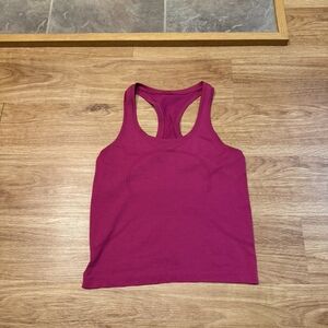 Women's Lululemon Swiftly Waist Length Size 6 Racerback Tank Top - Pink